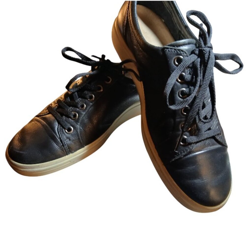 ECCO Soft Black Leather Sneakers Size EU39/US 8 EUC - Picture 2 of 16